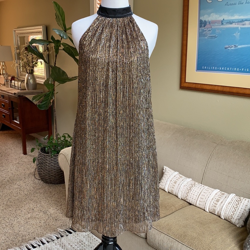 Laundry by Shelli Segal gold shift party dress